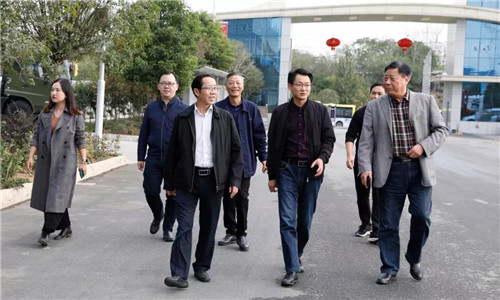 本期要聞：湖北省政府研究室黨組成員、副主任劉月純帶隊(duì)赴程力集團(tuán)調(diào)研指導(dǎo)工作