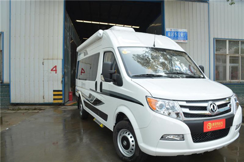 東風(fēng)御風(fēng)B型4-6人旅居房車(chē)圖片參數(shù)介紹