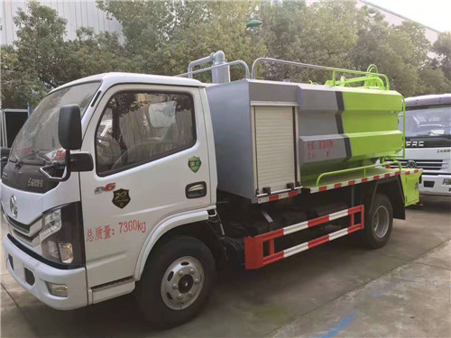 國六東風(fēng)小多利卡清洗吸污車兩用車清水箱2方，污水4方