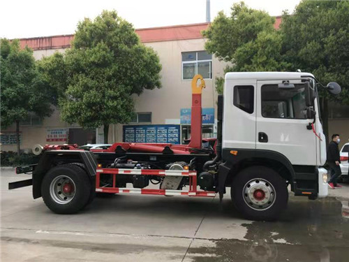 東風(fēng)多利卡D9國(guó)六車廂可卸式垃圾車