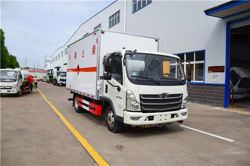 福田時代4.2米危險品廂式現(xiàn)車2臺可出爆破，氣體，液體，腐蝕，雜項