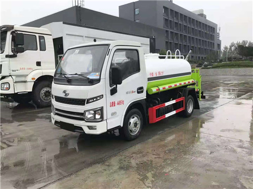 最濟(jì)經(jīng)??實(shí)惠能爬坡的國六小卡灑水車
