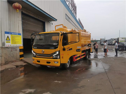 國(guó)六東風(fēng)9+3方清洗吸污車，實(shí)車公告，上戶無(wú)憂