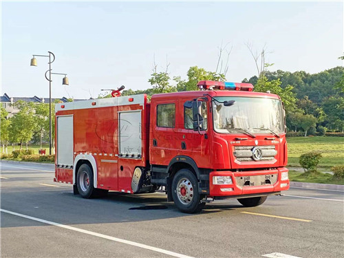 國(guó)六東風(fēng)D9六噸水罐消防車、泡沫消防車