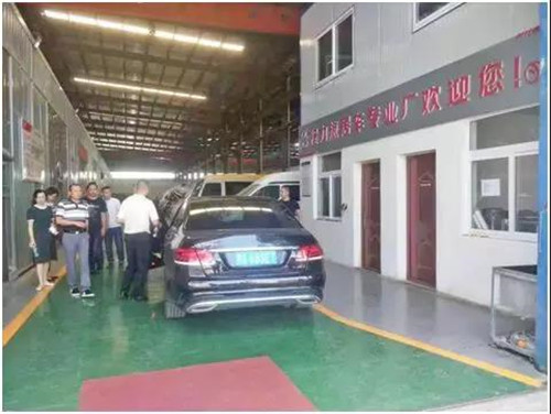武漢天河機(jī)場(chǎng)孟總對(duì)軍運(yùn)會(huì)專用接待乘用車定制改裝提了一些期望，要求中標(biāo)方在生產(chǎn)改裝中，提高認(rèn)識(shí)，嚴(yán)格標(biāo)準(zhǔn)，重視質(zhì)量，向北京奧運(yùn)會(huì)專用車的標(biāo)準(zhǔn)看齊，將此項(xiàng)訂單當(dāng)成一項(xiàng)政治任務(wù)來(lái)完成，以滿足國(guó)賓級(jí)的乘用要求。
