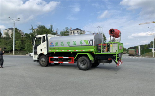 國(guó)六解放12方多功能抑塵車(chē) (5).jpg