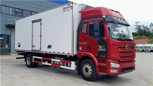 國(guó)六解放J6L精英版7.5米冷藏車，10噸國(guó)六冷藏車