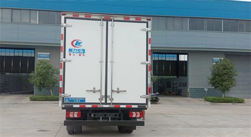 國(guó)六陜汽商用翼9 藍(lán)牌冷藏車 150馬力 