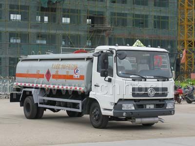 東風(fēng)天錦140油罐車(chē)