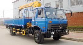 東風(fēng)4-6噸隨車起重運輸車