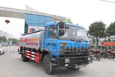 國四東風(fēng)153運油車