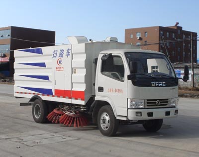 國(guó)五東風(fēng)道路清掃車(chē)