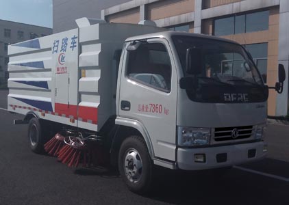 國(guó)五東風(fēng)掃路車(chē)